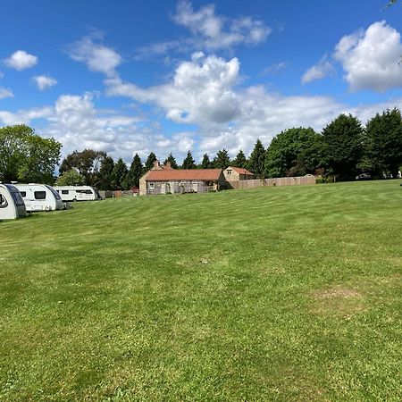 Bank Top Camping-North York Moors With Pitches For Caravans, Camper Vans And Tents Hotel Pickering Eksteriør billede